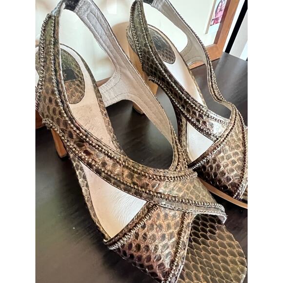 Vintage Frye Bronze Beaded Open Toe Slingback Wood Platform Heeled Sandal Sz 8.5 - Picture 4 of 15